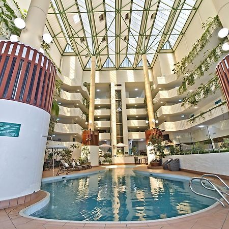 Atrium Hotel Мандура Екстериор снимка